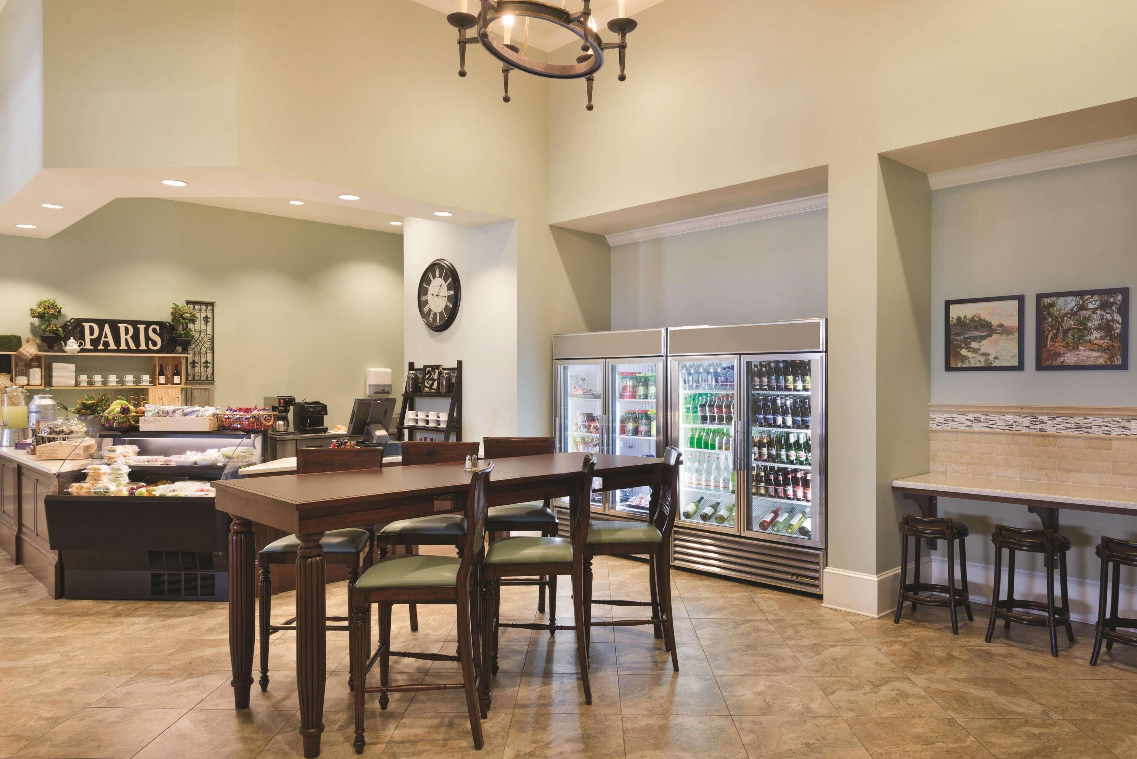 Embassy Suites Savannah Historic District Ngoại thất bức ảnh
