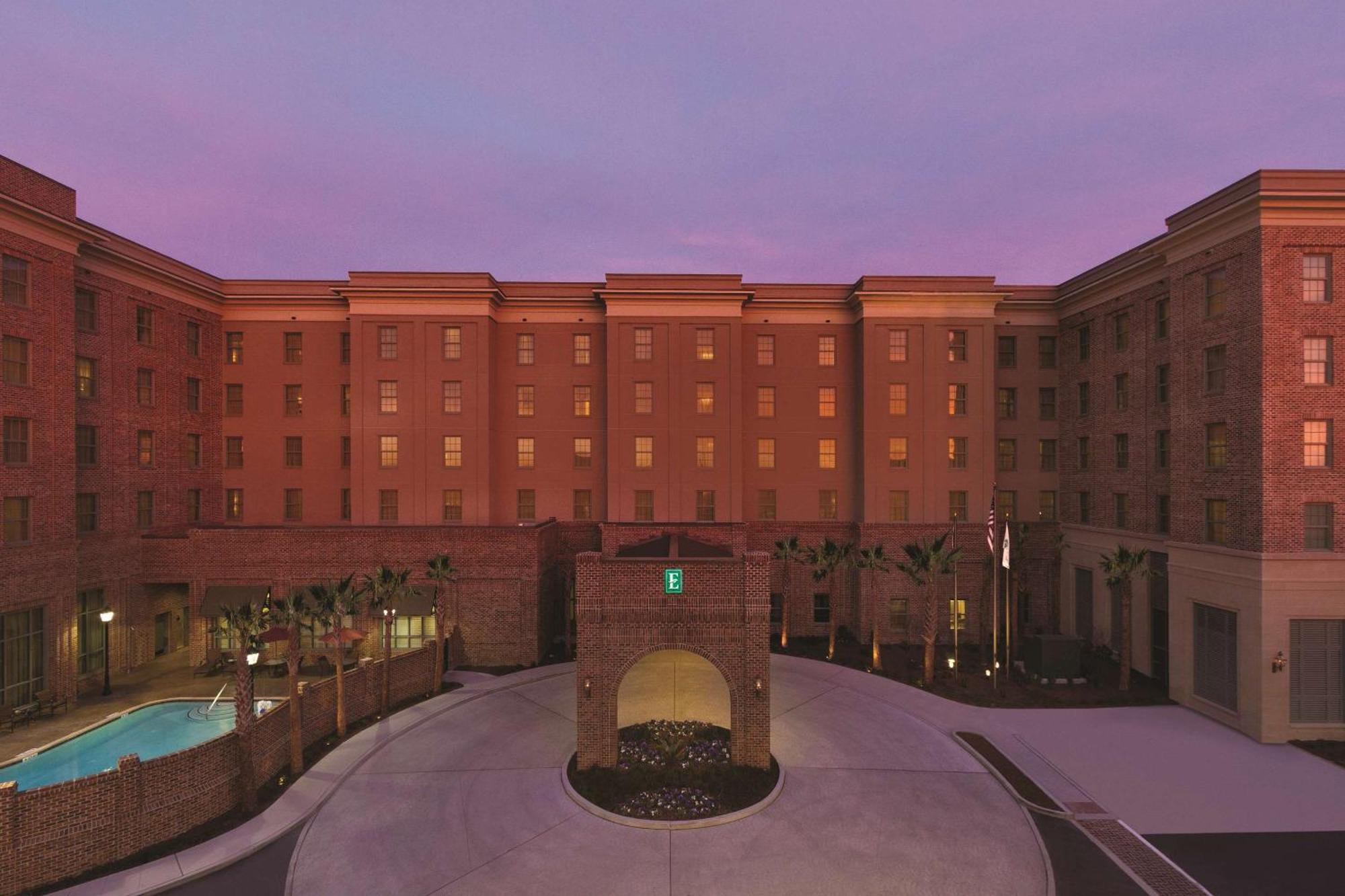 Embassy Suites Savannah Historic District Ngoại thất bức ảnh