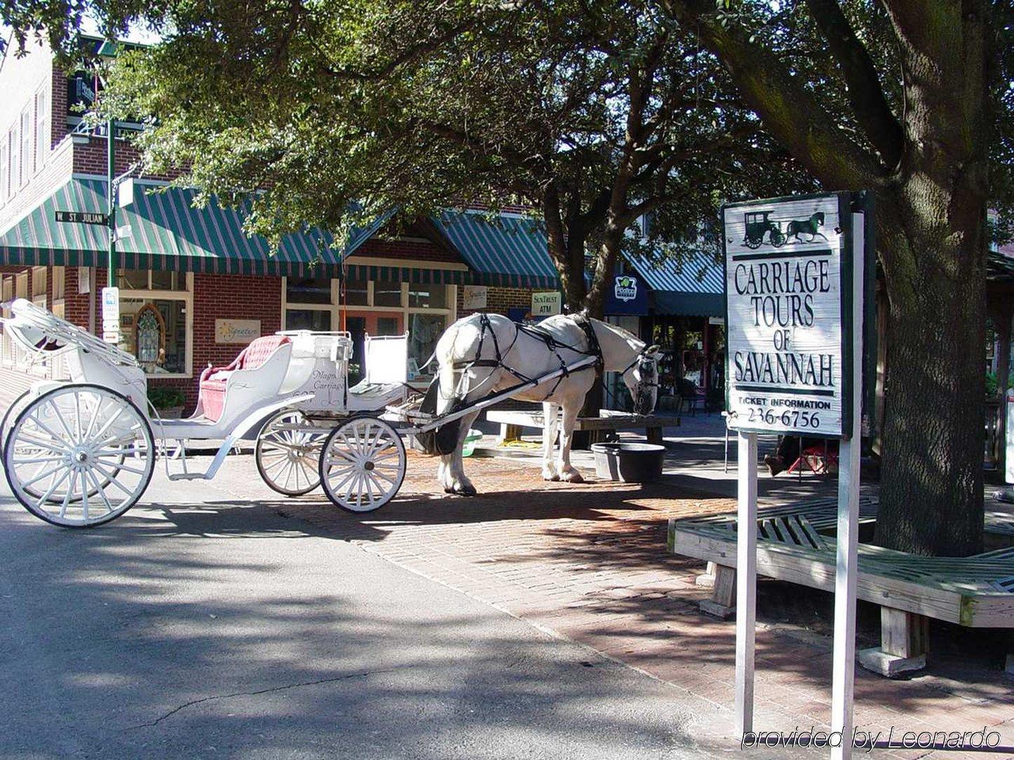 Embassy Suites Savannah Historic District Ngoại thất bức ảnh