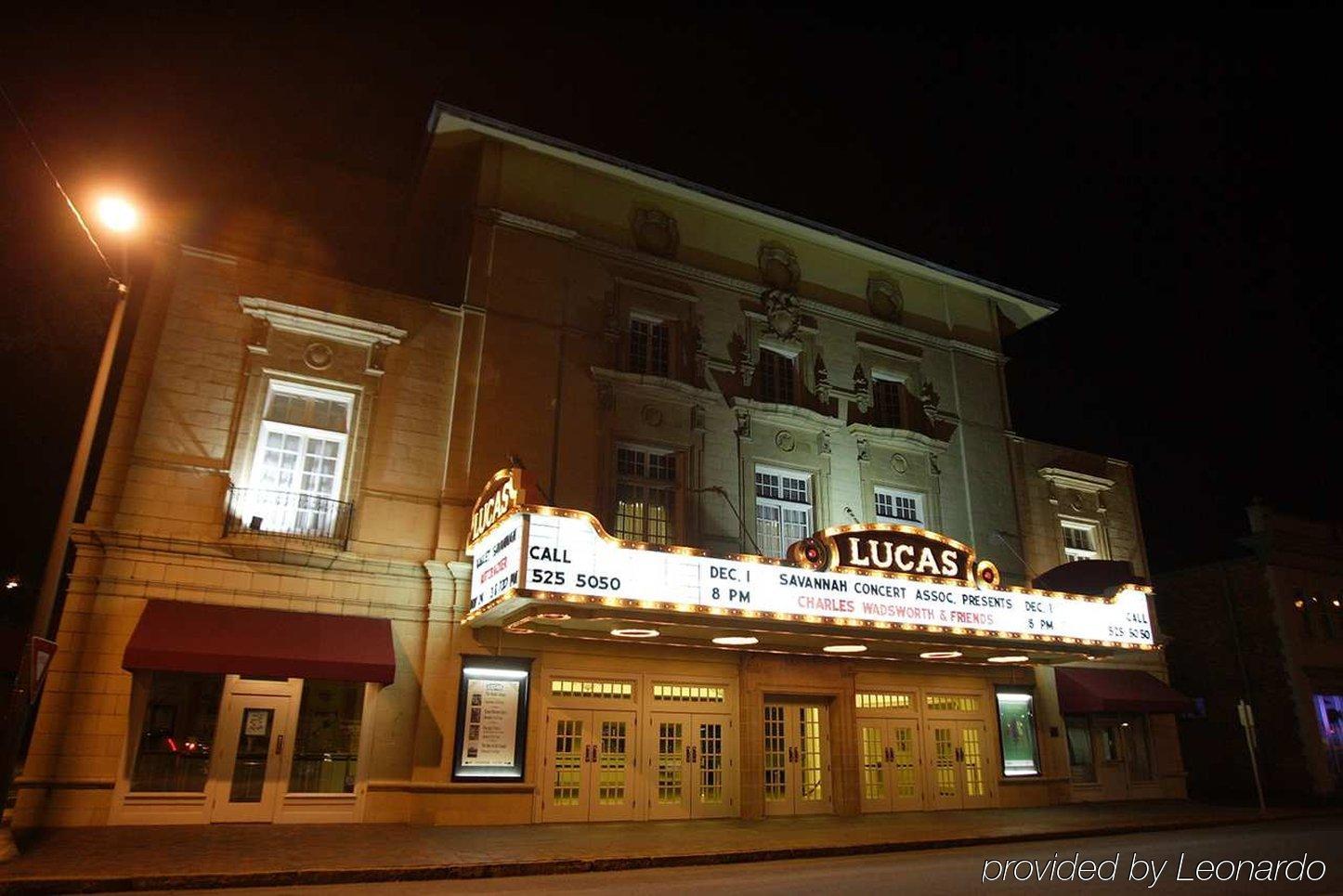 Embassy Suites Savannah Historic District Ngoại thất bức ảnh