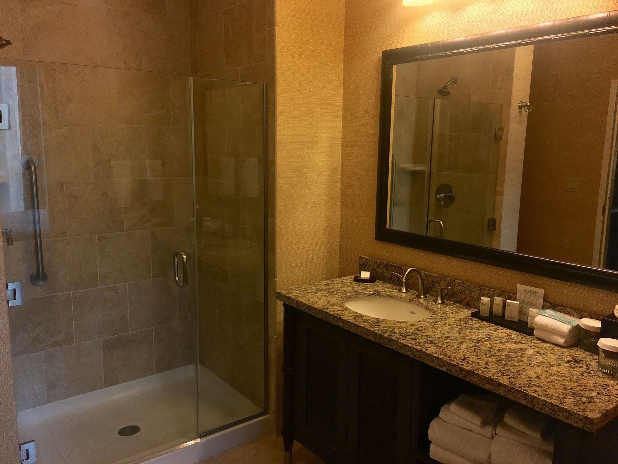 Embassy Suites Savannah Historic District Ngoại thất bức ảnh